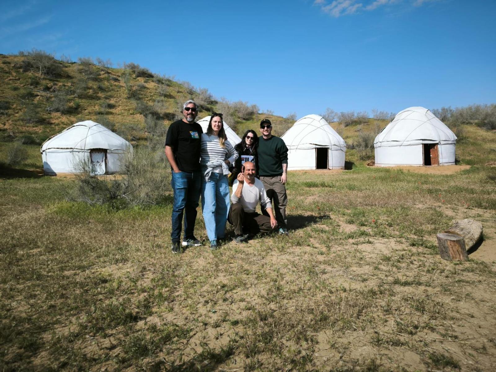 Nurota Kyzylkum Nights Camp & Family Yurt酒店 外观 照片